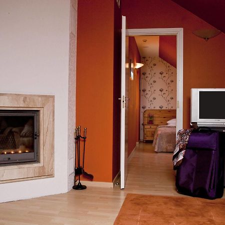 Hotel Abc Airport Рига Экстерьер фото