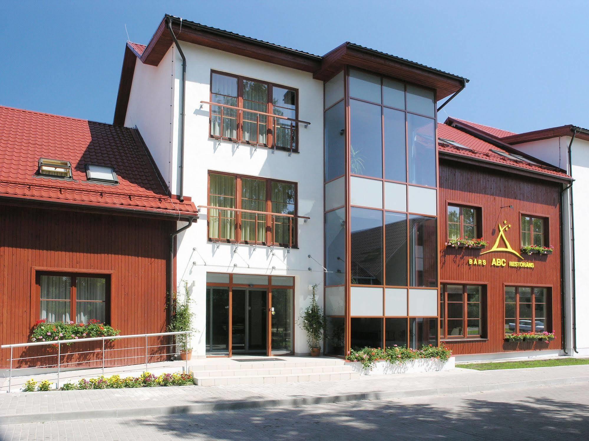 Hotel Abc Airport Рига Экстерьер фото