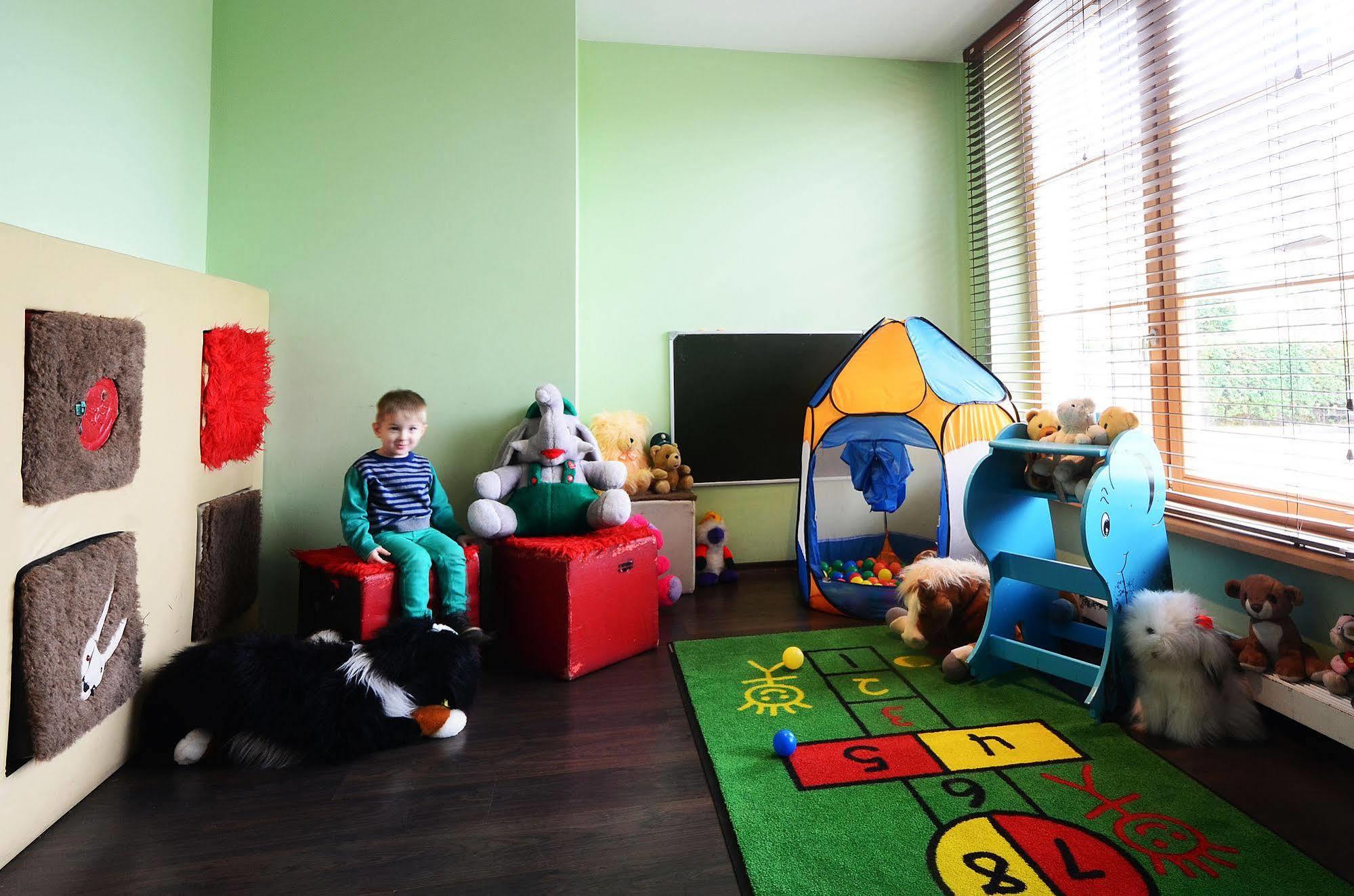 Hotel Abc Airport Рига Экстерьер фото